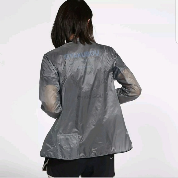 gyakusou packable jacket